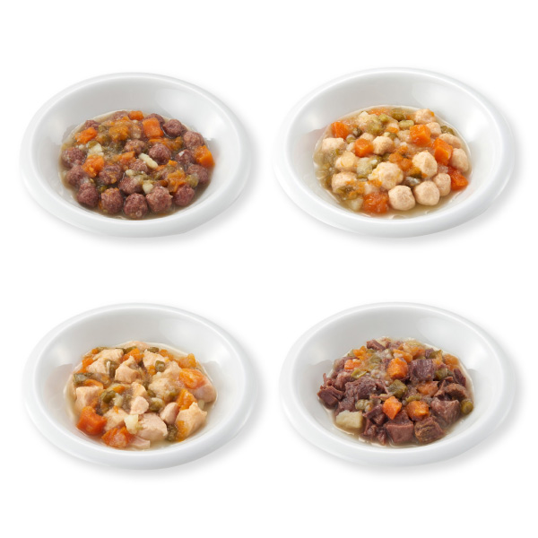 お肉は柔らかくて脂肪分が少ない鶏ささみと栄養価に優れ嗜好性の高い鹿肉の2種類。